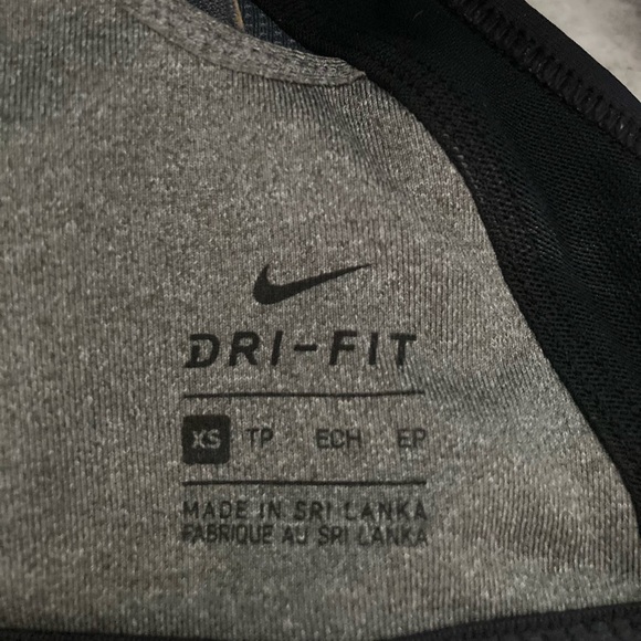 Nike Dri-Fit Grey & Black Logo Sports Bra XS - Picture 6 of 6